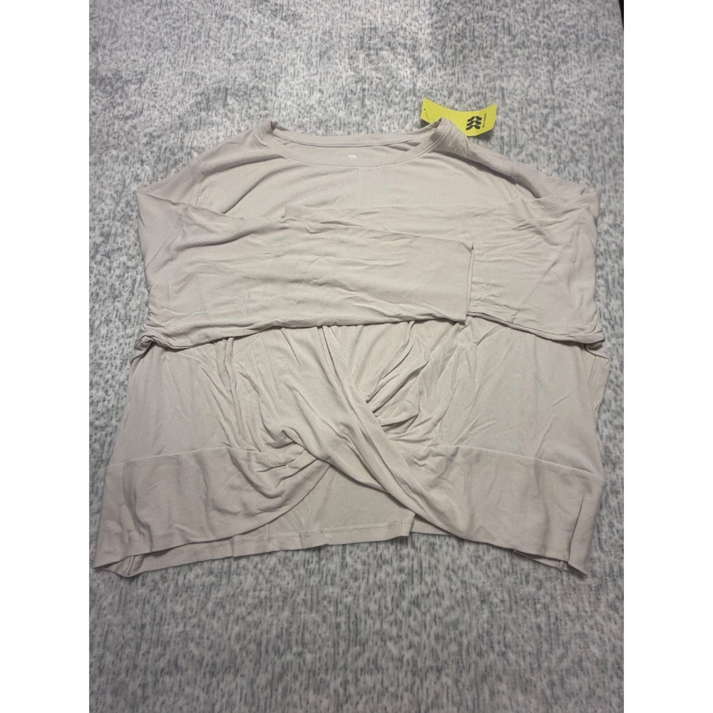 All in Motion Women's Light Beige Twist Front Long Sleeve‎ Top 3X NWT